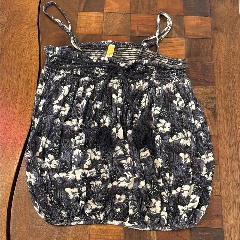 Free People Black and Cream Floral Camisole Sz XS